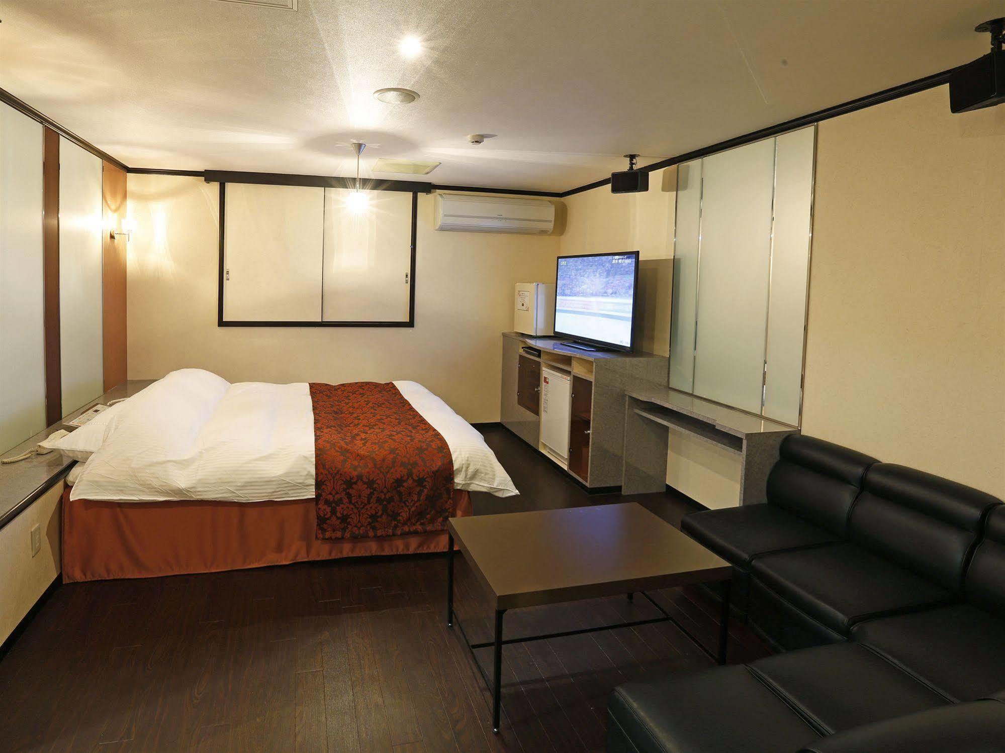 Hotel Fine Garden Gifu (Adults Only) Kakamigahara Екстер'єр фото